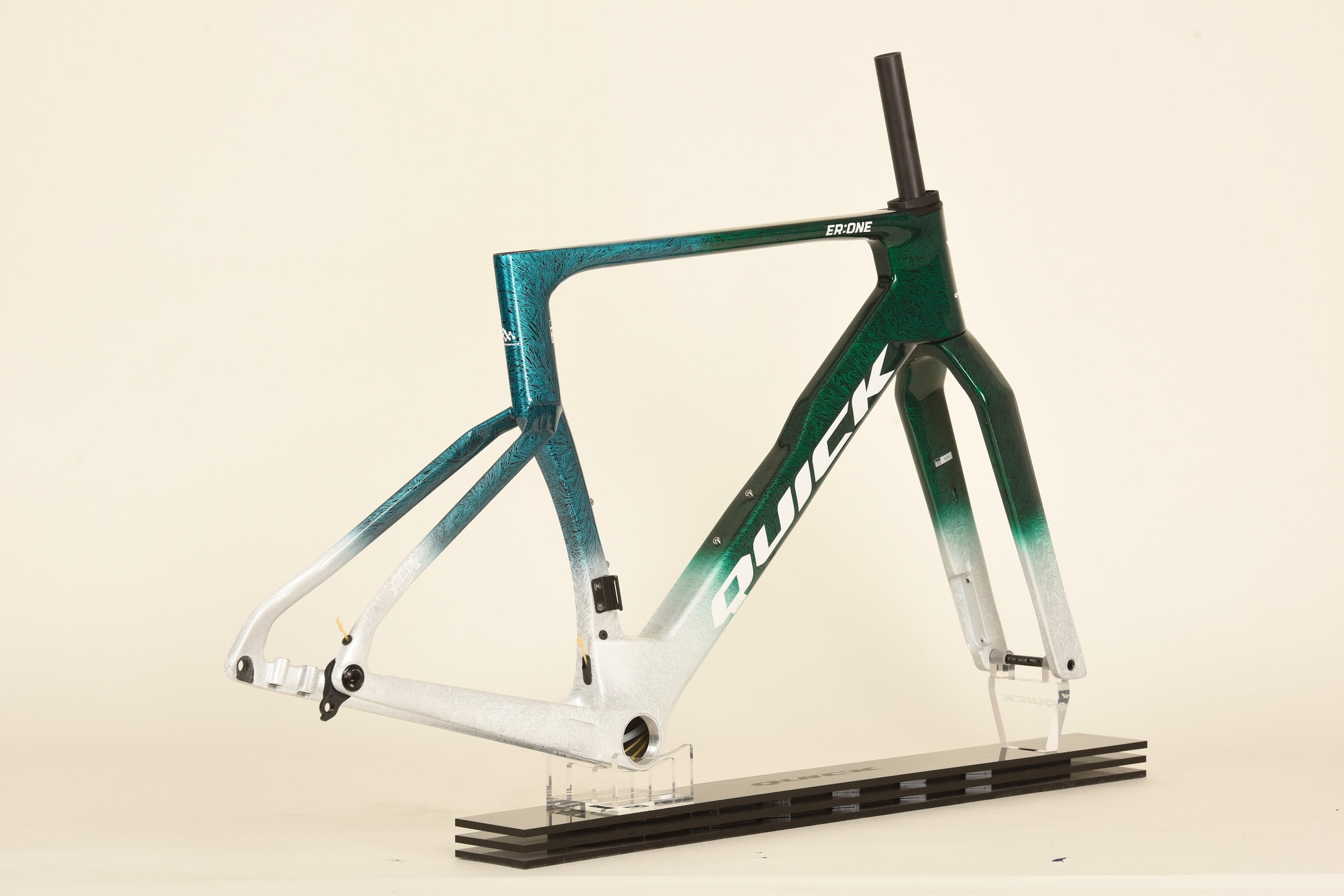 ER:ONE CUSTOM COLOR - ER17