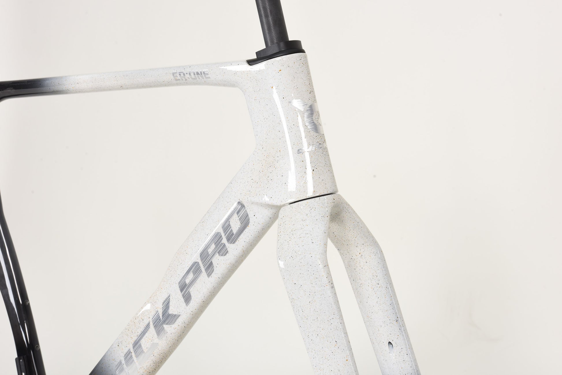 ER:ONE CUSTOM COLOR - ER28