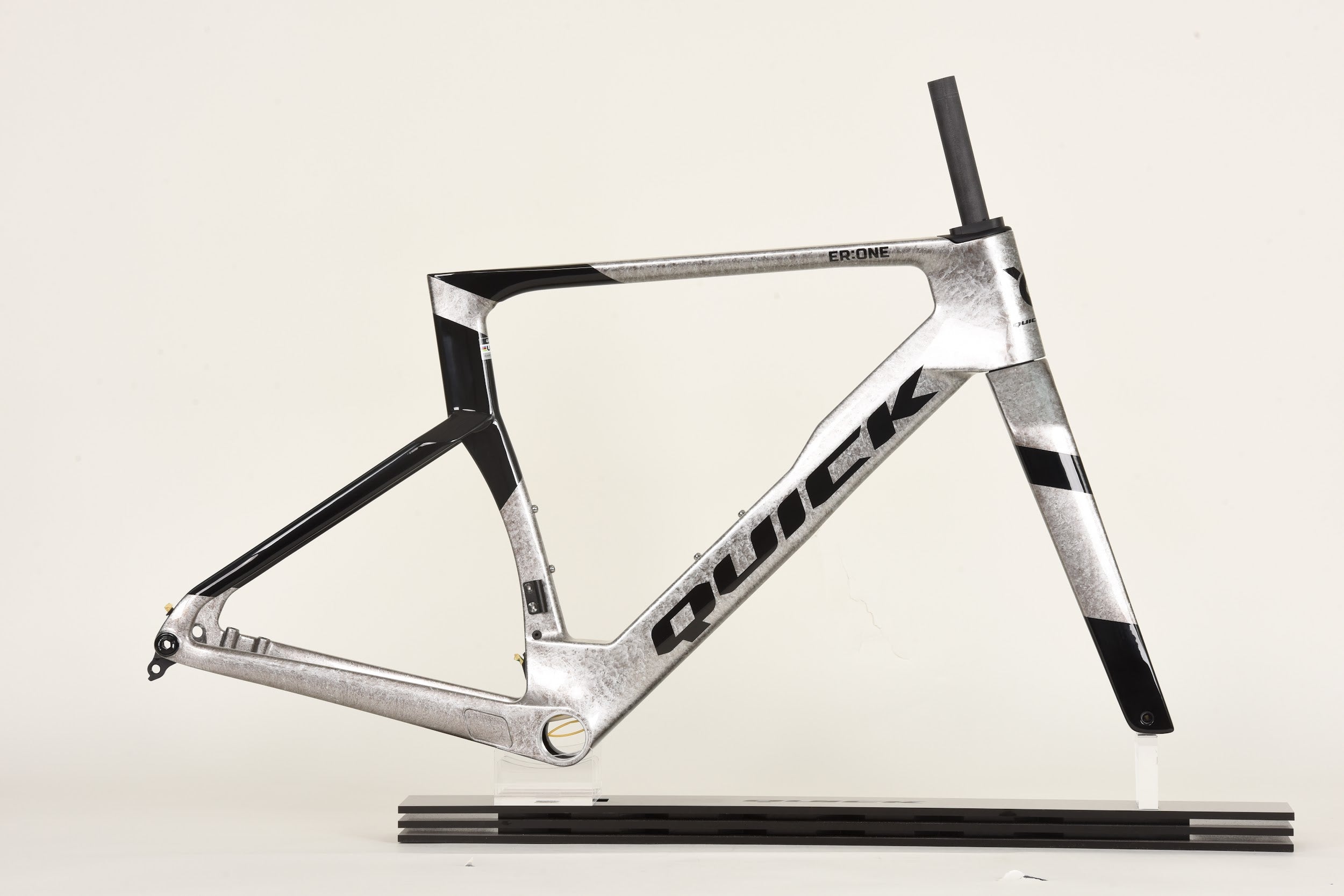 ER:ONE CUSTOM COLOR - ER3 frameset
