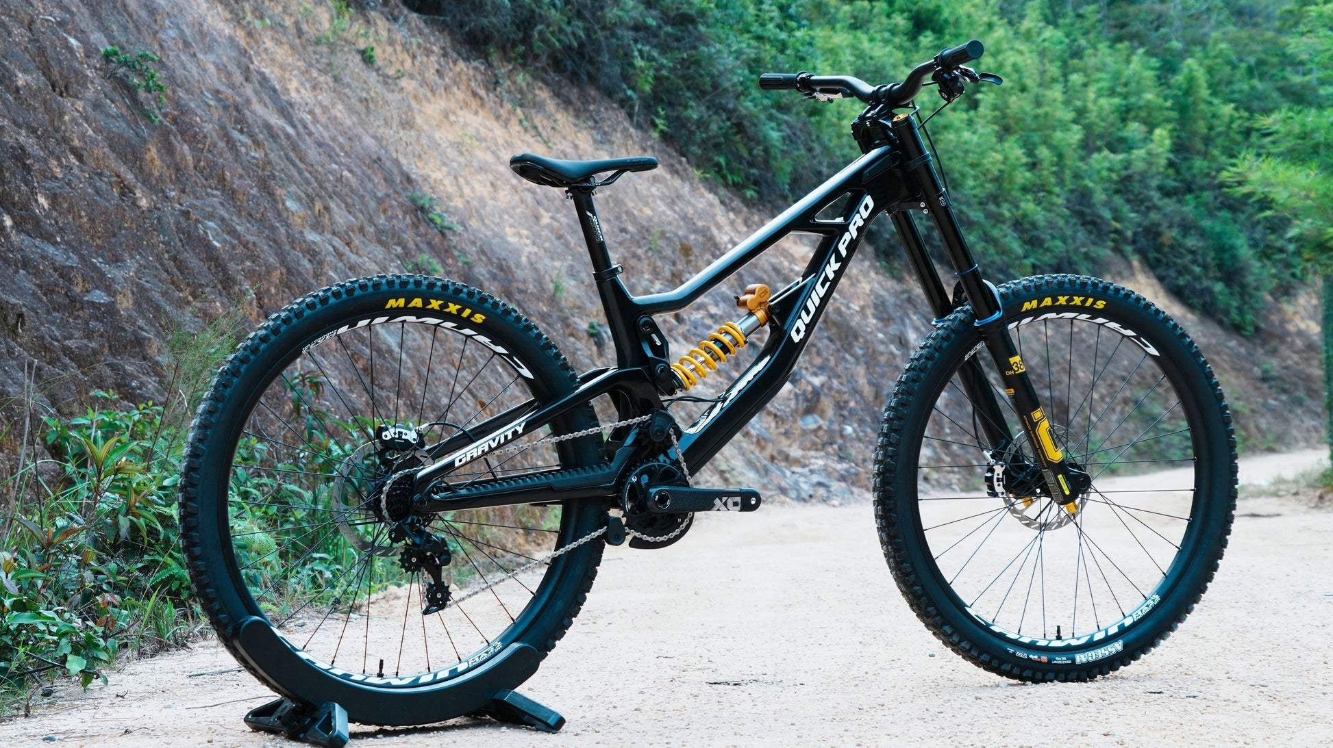 GRAVITY DH 29"